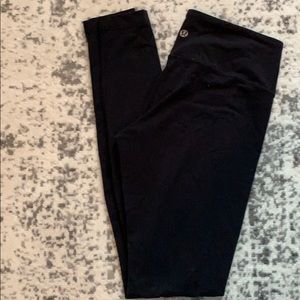 Black lululemon leggings